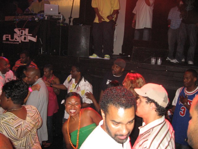 Sindy (Dance 411) doing it big